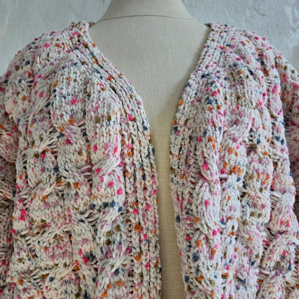 Moon & Madison Confetti Chenille Cable Knit Cropped Cardigan Small Winter Fall - Picture 3 of 12